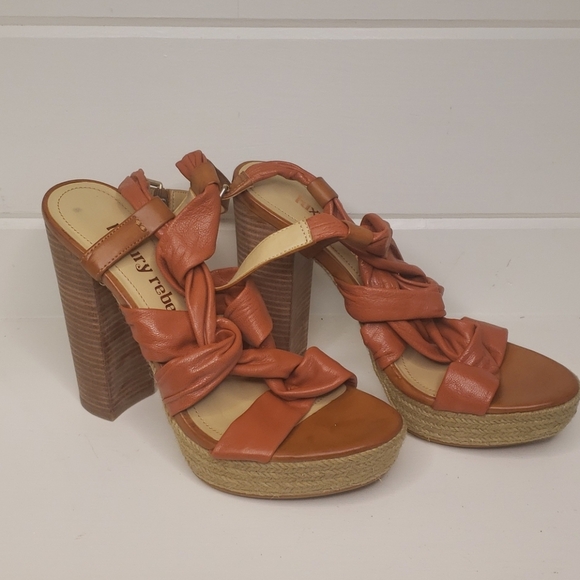 Luxury Rebel Leather Sandals Sz 39 1/2 - Picture 1 of 8